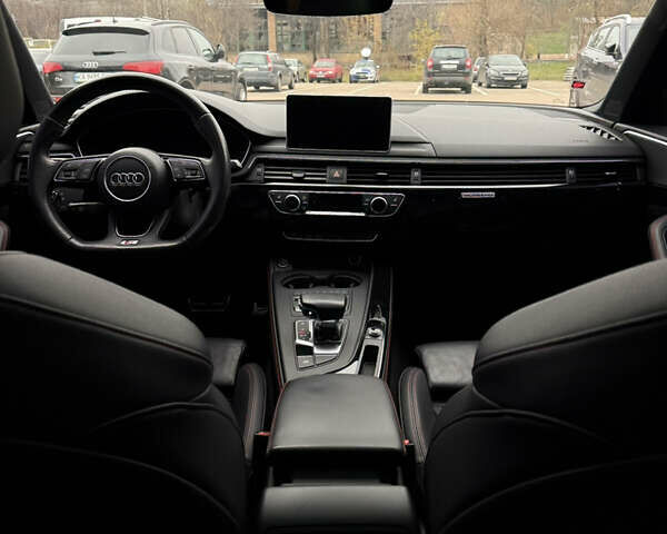 Белый Ауди А4, объемом двигателя 1.98 л и пробегом 129 тыс. км за 22900 $, фото 26 на Automoto.ua