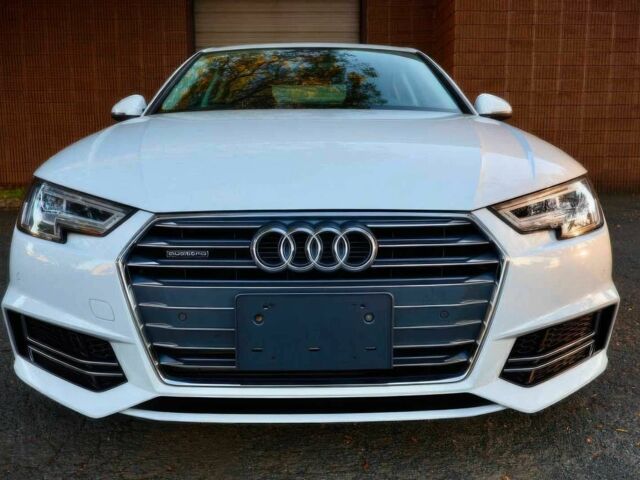 Белый Ауди А4, объемом двигателя 2 л и пробегом 68 тыс. км за 12999 $, фото 1 на Automoto.ua