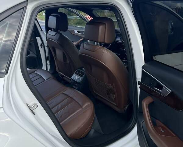Белый Ауди А4, объемом двигателя 1.98 л и пробегом 230 тыс. км за 18500 $, фото 20 на Automoto.ua