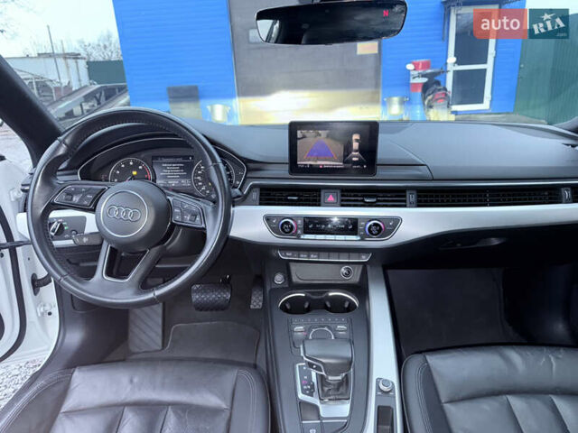 Белый Ауди А4, объемом двигателя 2 л и пробегом 38 тыс. км за 16700 $, фото 8 на Automoto.ua