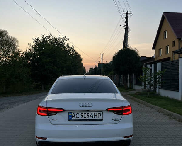 Білий Ауді А4, об'ємом двигуна 1.98 л та пробігом 183 тис. км за 17000 $, фото 5 на Automoto.ua