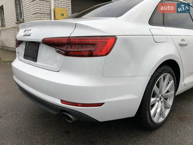 Білий Ауді А4, об'ємом двигуна 2 л та пробігом 173 тис. км за 12345 $, фото 13 на Automoto.ua