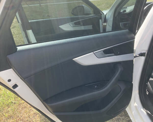 Белый Ауди А4, объемом двигателя 1.98 л и пробегом 116 тыс. км за 17500 $, фото 20 на Automoto.ua