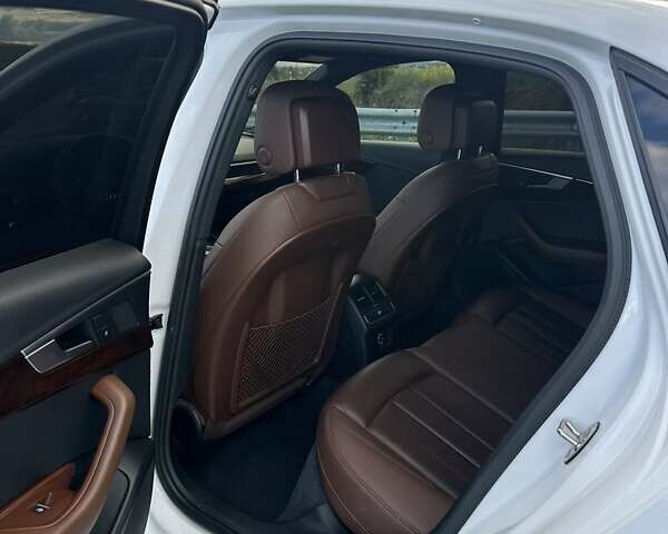 Ауді А4 2017 у Городке на Automoto.ua Білий Ауді А4, об'ємом двигуна 1.98 л та пробігом 230 тис. км за 18500 $, фото 18 на Automoto.ua