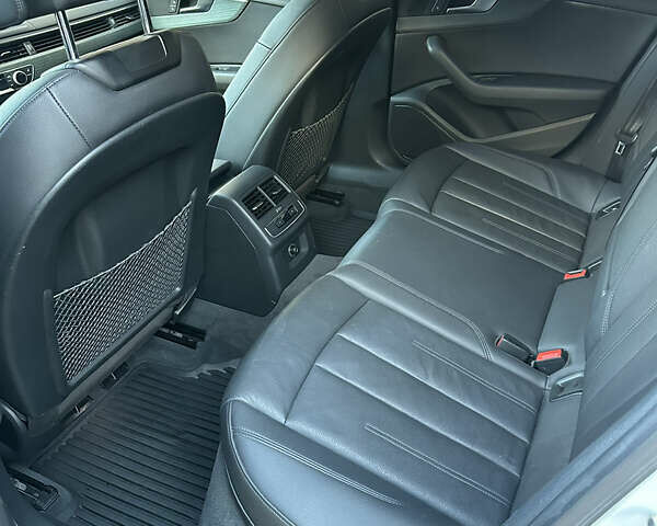 Белый Ауди А4, объемом двигателя 1.98 л и пробегом 118 тыс. км за 18700 $, фото 10 на Automoto.ua