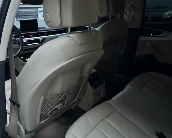 Білий Ауді А4, об'ємом двигуна 1.98 л та пробігом 145 тис. км за 13700 $, фото 17 на Automoto.ua