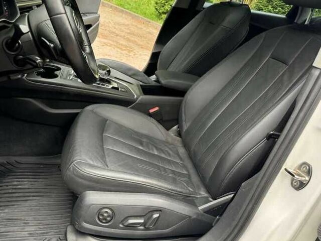 Белый Ауди А4, объемом двигателя 2 л и пробегом 82 тыс. км за 14000 $, фото 9 на Automoto.ua