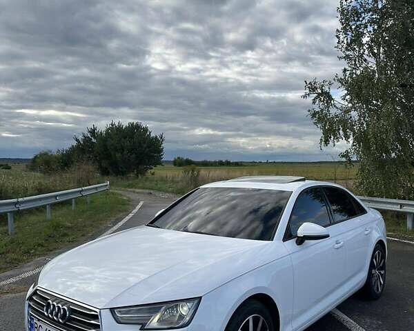 Белый Ауди А4, объемом двигателя 1.98 л и пробегом 230 тыс. км за 18500 $, фото 3 на Automoto.ua