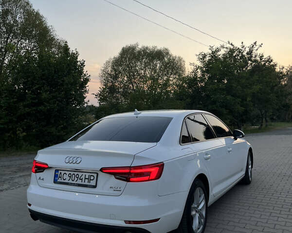 Білий Ауді А4, об'ємом двигуна 1.98 л та пробігом 183 тис. км за 17000 $, фото 6 на Automoto.ua