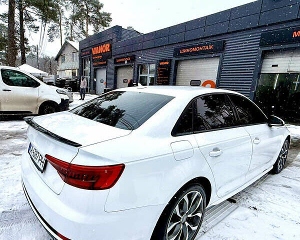 Белый Ауди А4, объемом двигателя 2 л и пробегом 335 тыс. км за 14900 $, фото 9 на Automoto.ua