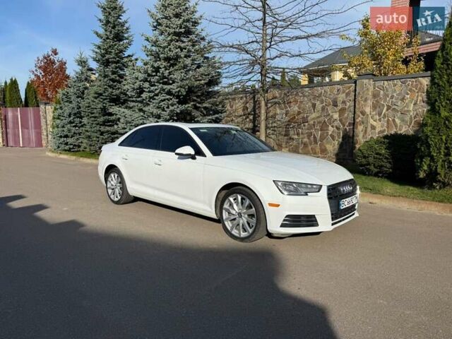 Ауді А4 2017 у Києві на Automoto.ua Білий Ауді А4, об'ємом двигуна 1.98 л та пробігом 148 тис. км за 16500 $, фото 10 на Automoto.ua