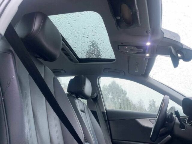 Белый Ауди А4, объемом двигателя 2 л и пробегом 65 тыс. км за 15600 $, фото 7 на Automoto.ua