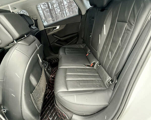 Белый Ауди А4, объемом двигателя 2 л и пробегом 335 тыс. км за 14900 $, фото 27 на Automoto.ua