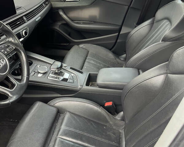 Белый Ауди А4, объемом двигателя 2 л и пробегом 183 тыс. км за 11000 $, фото 6 на Automoto.ua