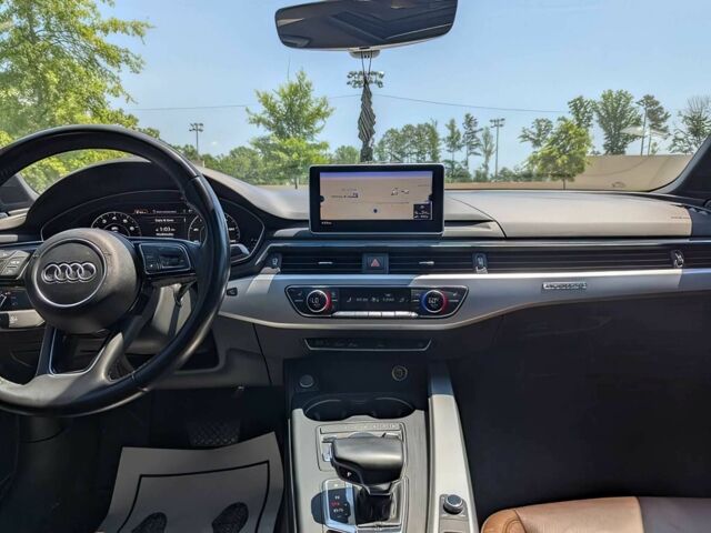 Білий Ауді А4, об'ємом двигуна 2 л та пробігом 66 тис. км за 6100 $, фото 10 на Automoto.ua