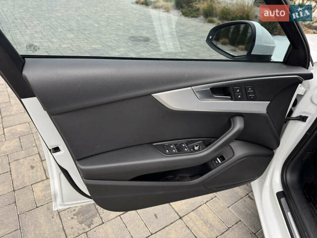 Білий Ауді А4, об'ємом двигуна 1.98 л та пробігом 163 тис. км за 17200 $, фото 28 на Automoto.ua