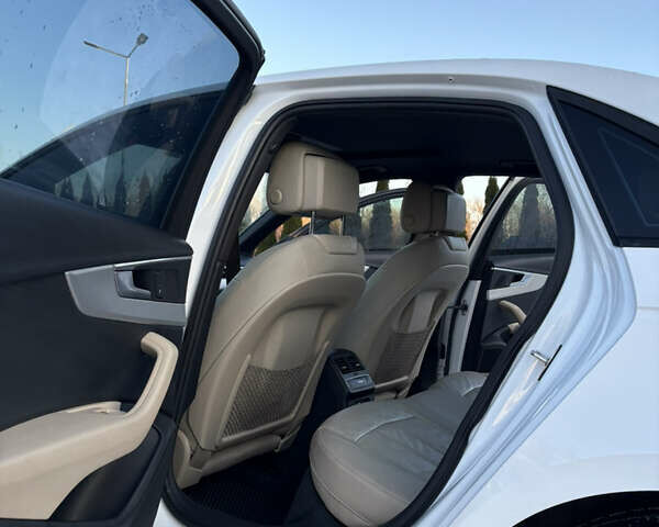 Белый Ауди А4, объемом двигателя 1.98 л и пробегом 140 тыс. км за 18800 $, фото 10 на Automoto.ua