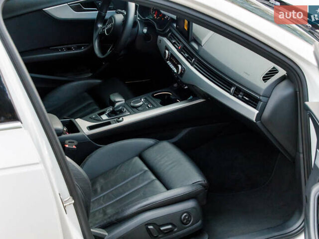 Білий Ауді А4, об'ємом двигуна 2 л та пробігом 145 тис. км за 18000 $, фото 15 на Automoto.ua