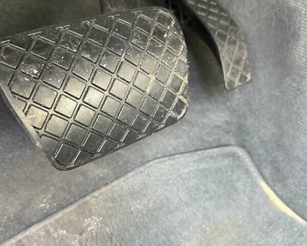 Белый Ауди А4, объемом двигателя 1.98 л и пробегом 137 тыс. км за 21500 $, фото 13 на Automoto.ua