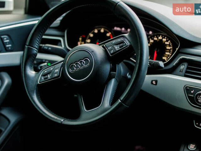 Білий Ауді А4, об'ємом двигуна 2 л та пробігом 145 тис. км за 18000 $, фото 14 на Automoto.ua