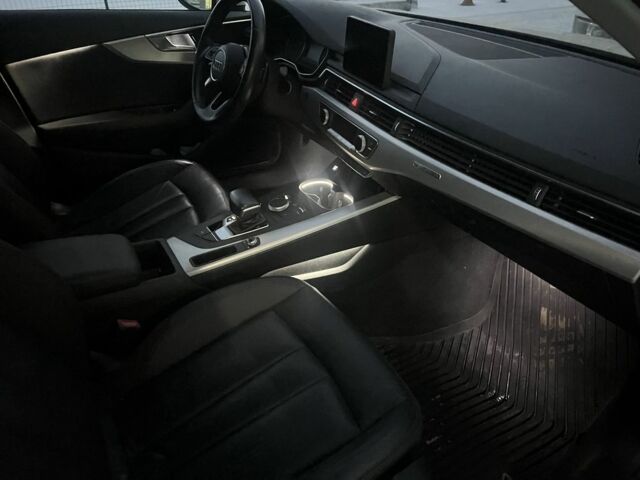 Белый Ауди А4, объемом двигателя 2 л и пробегом 116 тыс. км за 20400 $, фото 5 на Automoto.ua