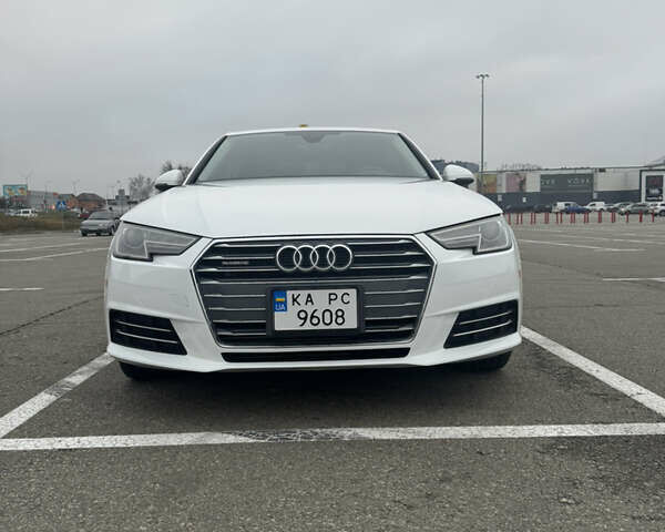 Белый Ауди А4, объемом двигателя 2 л и пробегом 115 тыс. км за 18700 $, фото 2 на Automoto.ua