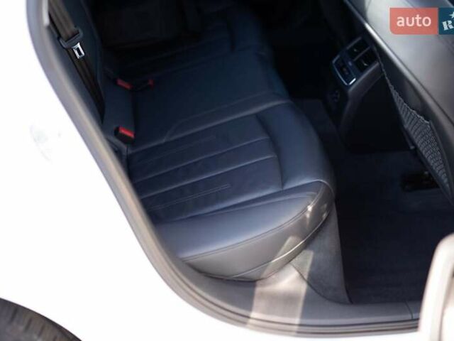 Белый Ауди А4, объемом двигателя 2 л и пробегом 183 тыс. км за 21500 $, фото 17 на Automoto.ua