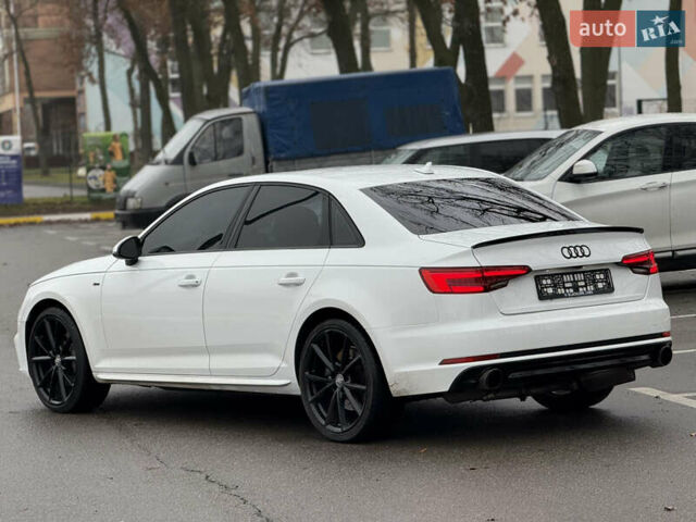 Белый Ауди А4, объемом двигателя 2 л и пробегом 156 тыс. км за 17900 $, фото 5 на Automoto.ua