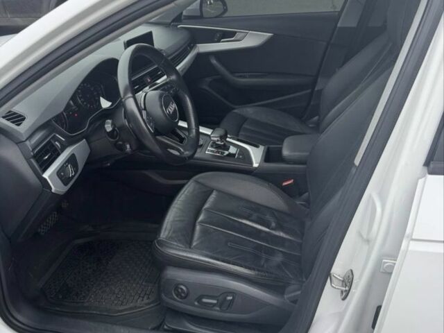 Белый Ауди А4, объемом двигателя 2 л и пробегом 120 тыс. км за 18000 $, фото 5 на Automoto.ua