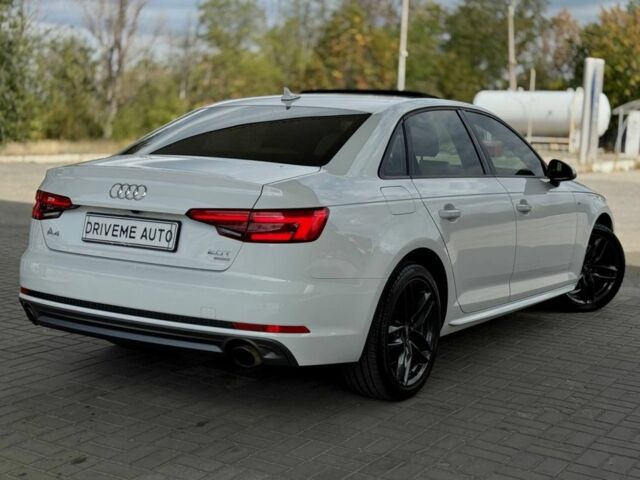 Білий Ауді А4, об'ємом двигуна 2 л та пробігом 173 тис. км за 16999 $, фото 4 на Automoto.ua