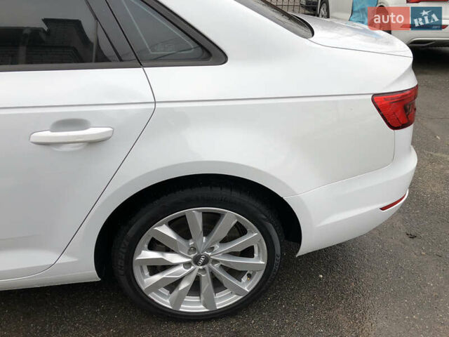 Білий Ауді А4, об'ємом двигуна 2 л та пробігом 173 тис. км за 12345 $, фото 24 на Automoto.ua