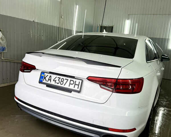 Белый Ауди А4, объемом двигателя 2 л и пробегом 335 тыс. км за 14900 $, фото 20 на Automoto.ua