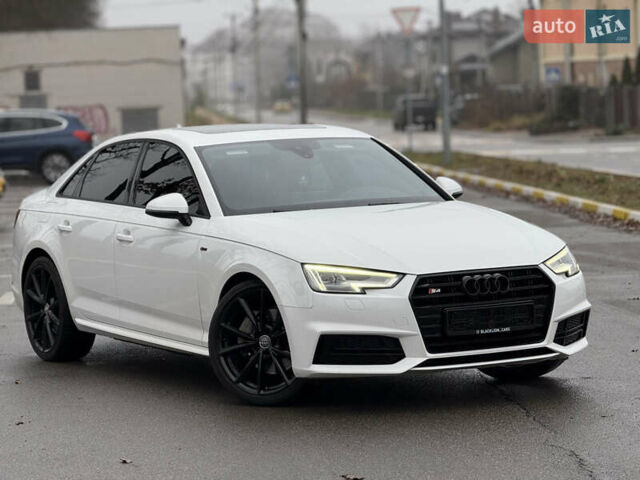 Белый Ауди А4, объемом двигателя 2 л и пробегом 156 тыс. км за 17900 $, фото 2 на Automoto.ua