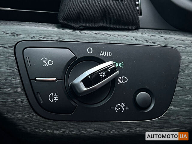 Белый Ауди А4, объемом двигателя 2 л и пробегом 136 тыс. км за 17900 $, фото 24 на Automoto.ua