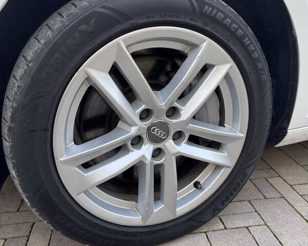 Белый Ауди А4, объемом двигателя 2 л и пробегом 209 тыс. км за 16700 $, фото 55 на Automoto.ua