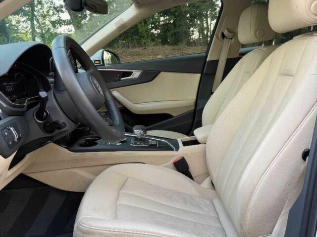 Білий Ауді А4, об'ємом двигуна 2 л та пробігом 63 тис. км за 8400 $, фото 10 на Automoto.ua