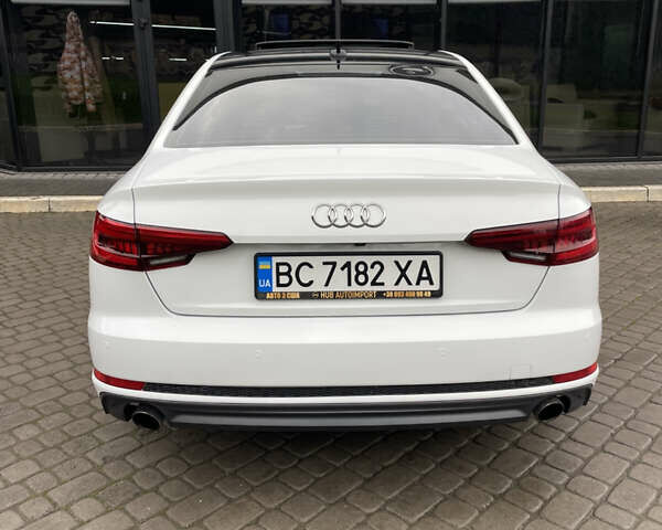 Белый Ауди А4, объемом двигателя 1.98 л и пробегом 139 тыс. км за 17900 $, фото 5 на Automoto.ua