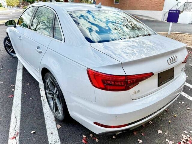 Белый Ауди А4, объемом двигателя 2 л и пробегом 89 тыс. км за 14000 $, фото 4 на Automoto.ua