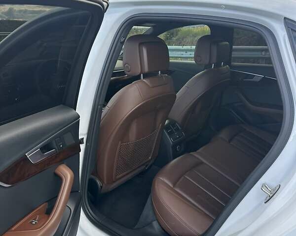 Белый Ауди А4, объемом двигателя 1.98 л и пробегом 230 тыс. км за 18500 $, фото 19 на Automoto.ua