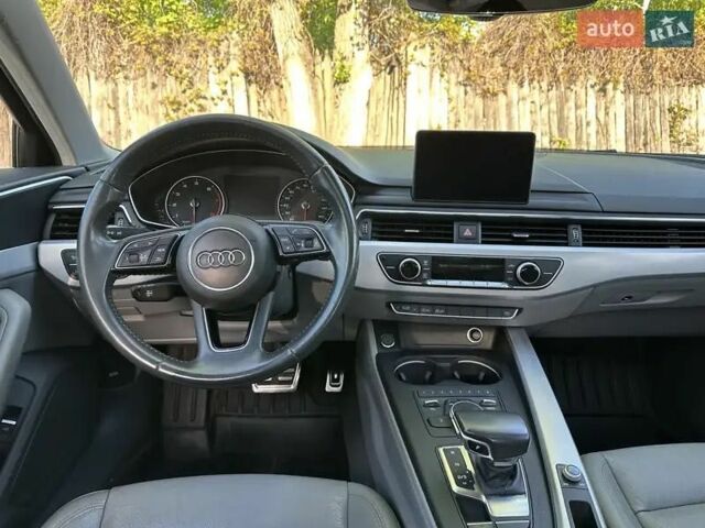 Білий Ауді А4, об'ємом двигуна 2 л та пробігом 142 тис. км за 17999 $, фото 10 на Automoto.ua