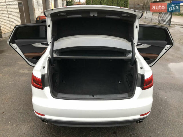 Білий Ауді А4, об'ємом двигуна 2 л та пробігом 173 тис. км за 12345 $, фото 50 на Automoto.ua