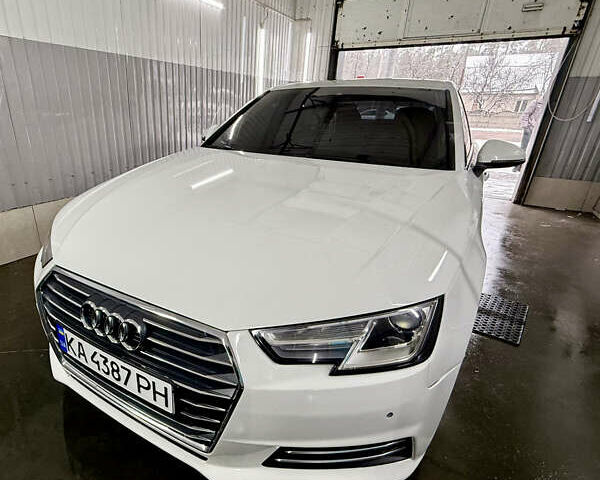 Белый Ауди А4, объемом двигателя 2 л и пробегом 335 тыс. км за 14900 $, фото 18 на Automoto.ua