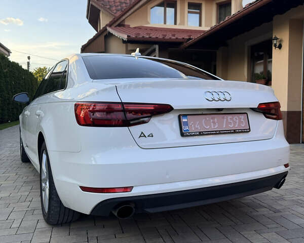 Білий Ауді А4, об'ємом двигуна 2 л та пробігом 209 тис. км за 16700 $, фото 9 на Automoto.ua