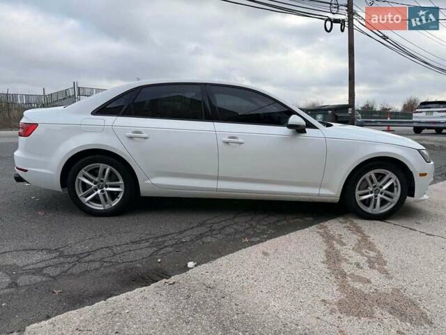 Белый Ауди А4, объемом двигателя 1.98 л и пробегом 110 тыс. км за 19000 $, фото 6 на Automoto.ua