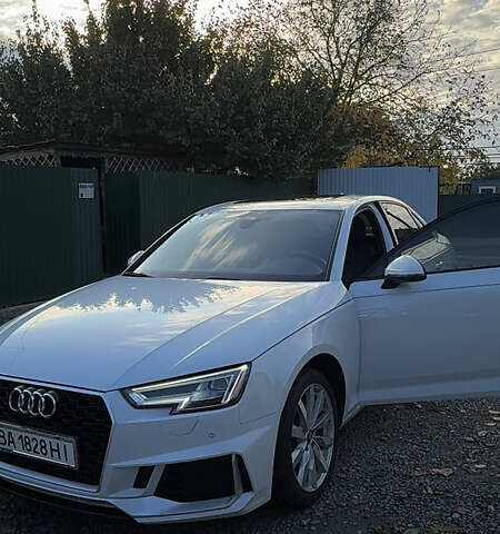 Белый Ауди А4, объемом двигателя 2 л и пробегом 38 тыс. км за 16700 $, фото 13 на Automoto.ua