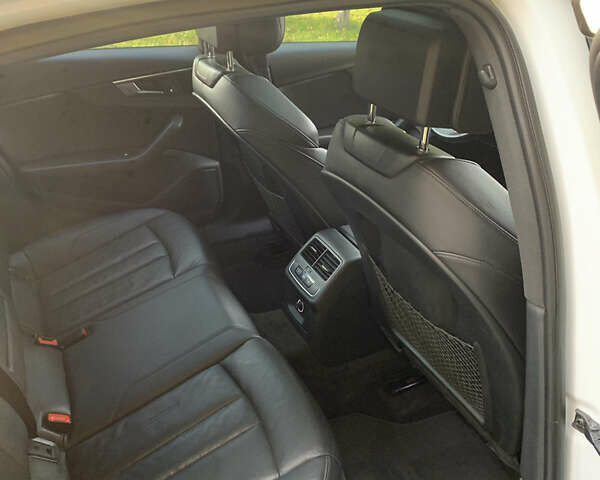 Белый Ауди А4, объемом двигателя 1.98 л и пробегом 149 тыс. км за 17700 $, фото 19 на Automoto.ua