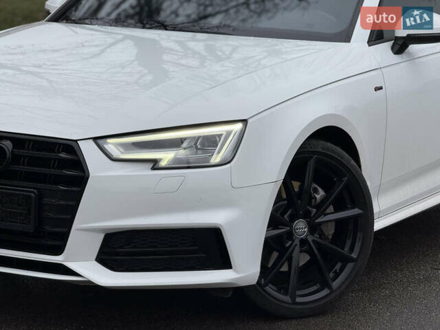 Белый Ауди А4, объемом двигателя 2 л и пробегом 156 тыс. км за 17900 $, фото 3 на Automoto.ua