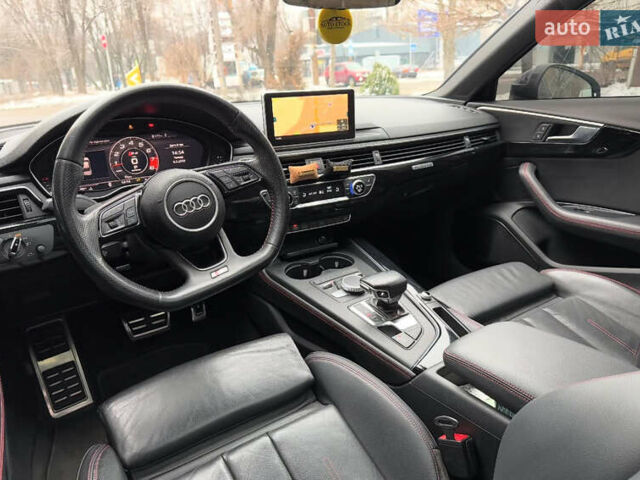 Ауди А4 2017 в Львове на Automoto.ua Белый Ауди А4, объемом двигателя 1.98 л и пробегом 170 тыс. км за 21200 $, фото 3 на Automoto.ua