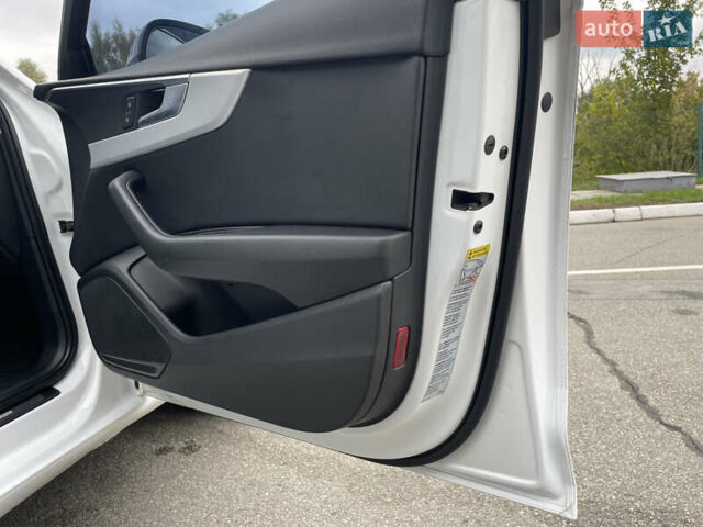 Белый Ауди А4, объемом двигателя 1.98 л и пробегом 229 тыс. км за 16499 $, фото 14 на Automoto.ua