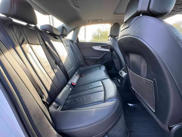 Білий Ауді А4, об'ємом двигуна 2 л та пробігом 59 тис. км за 7000 $, фото 15 на Automoto.ua